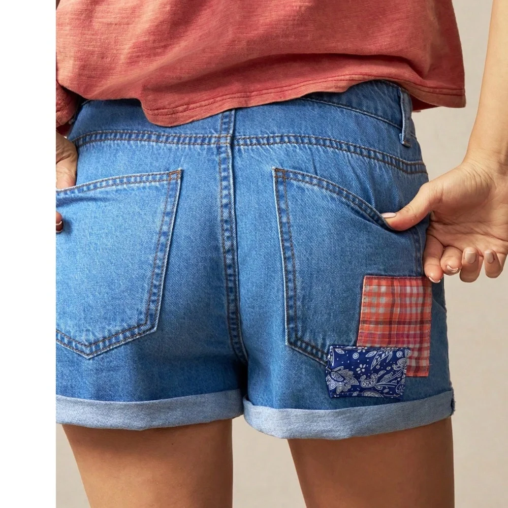 Medium Wash Paisley Floral Print Patch Cuff Denim jean Shorts